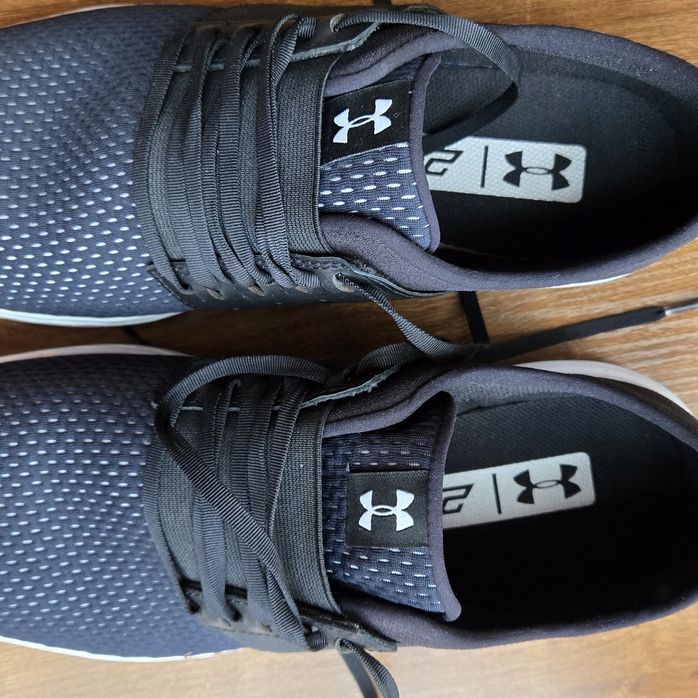Under Armour Men's Black and White Athletic Shoes
